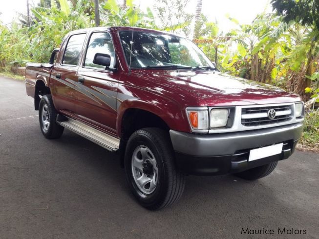 Used Toyota Hilux (4x4)  1999 Hilux (4x4) for sale  Mare 