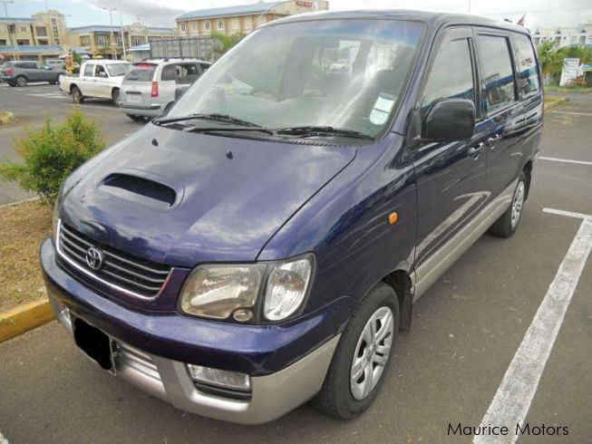 Toyota liteace noah