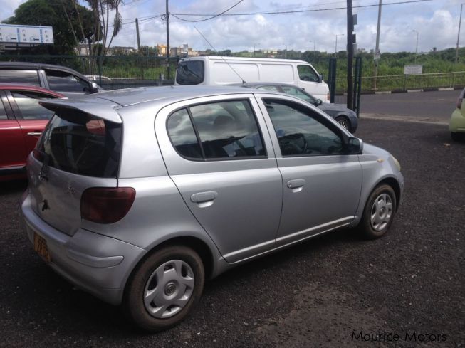 Used Toyota VITZ - SILVER - LEATHER SEATS  2002 VITZ 