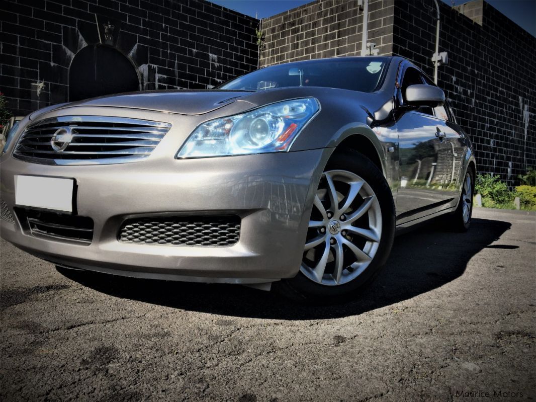 Used Nissan skyline GT250 2007 skyline GT250 for sale Port Louis