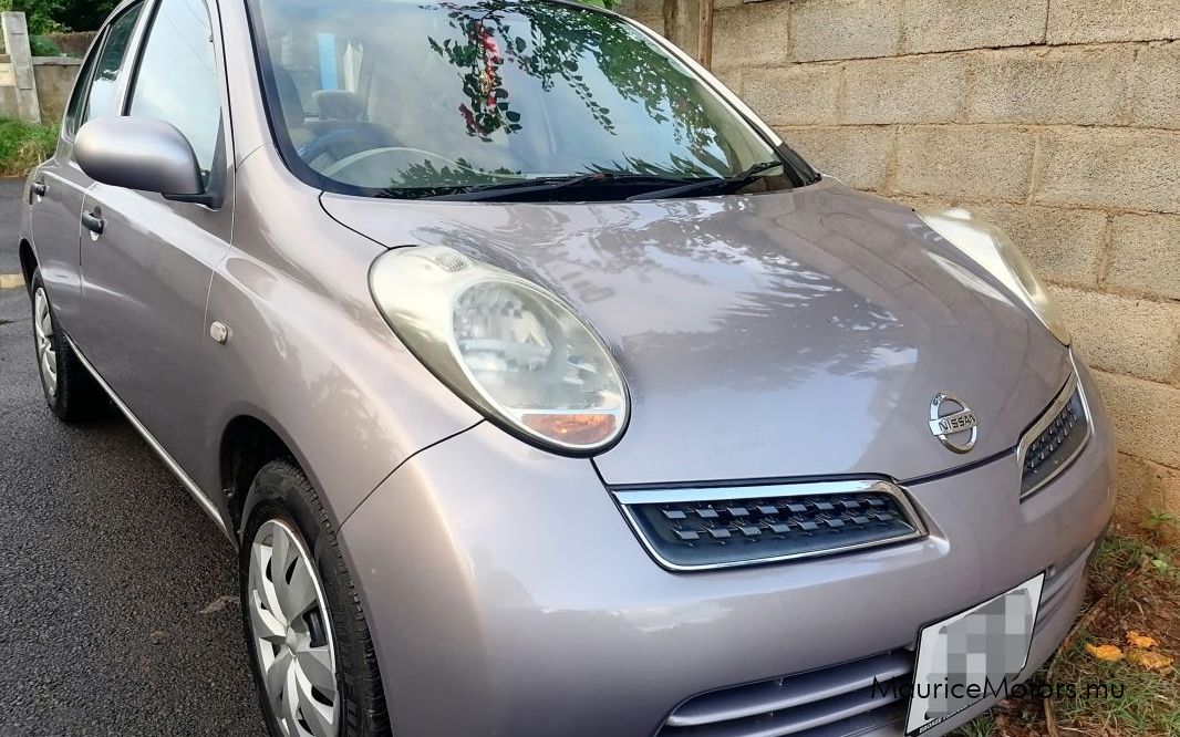 Nissan march 2008