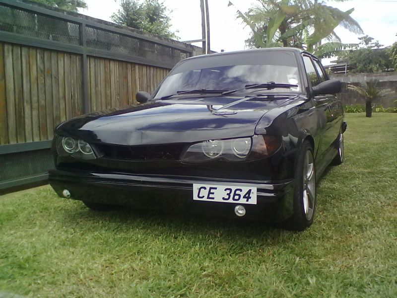 Peugeot 305 GT in Mauritius