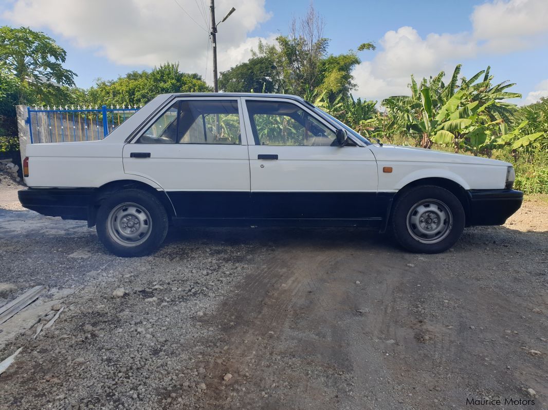 Nissan Sunny B12 in Mauritius