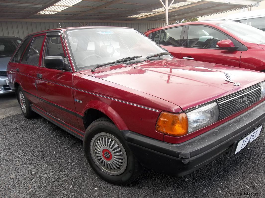 Nissan SUNNY LX in Mauritius