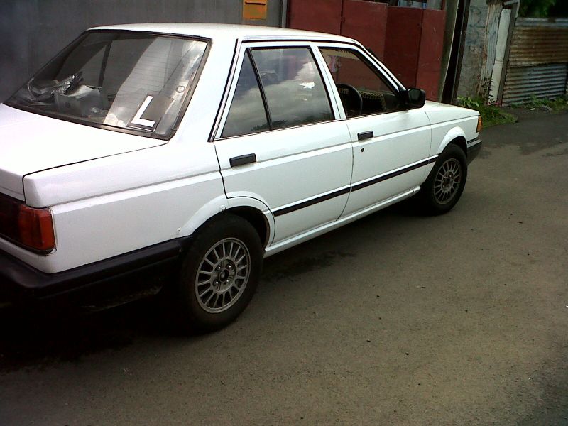 Nissan Sunny B12 in Mauritius