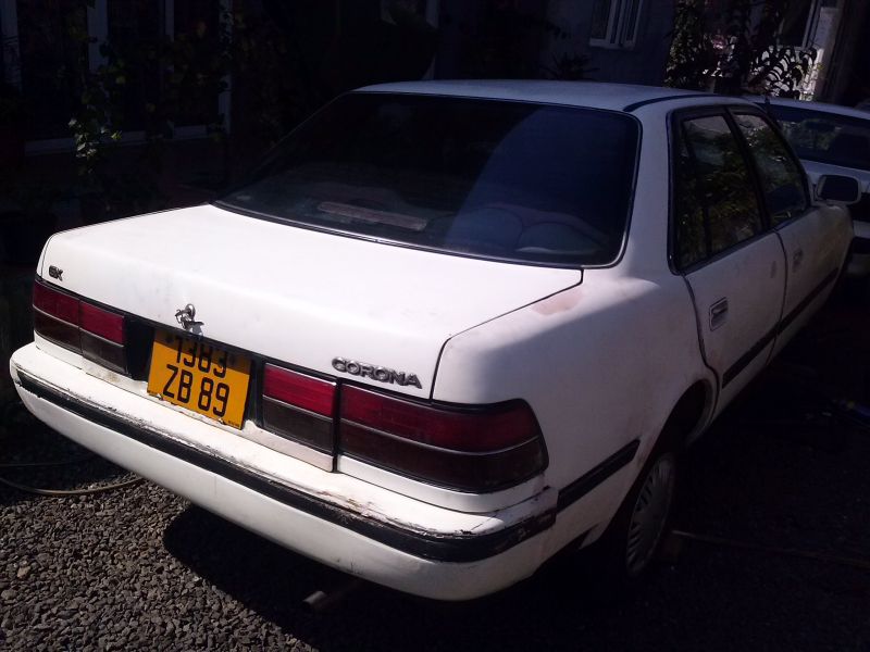 Toyota corona in Mauritius