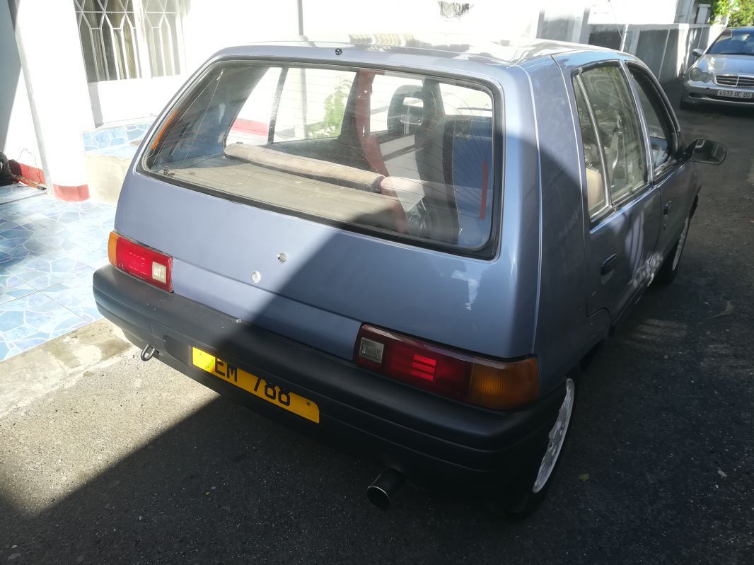 Daihatsu Charade in Mauritius