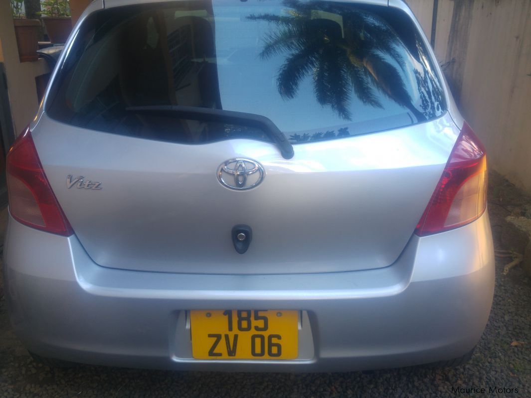 Toyota Toyota hilux single cab 2,449 cc in Mauritius