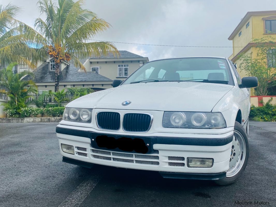 BMW E36 316i in Mauritius