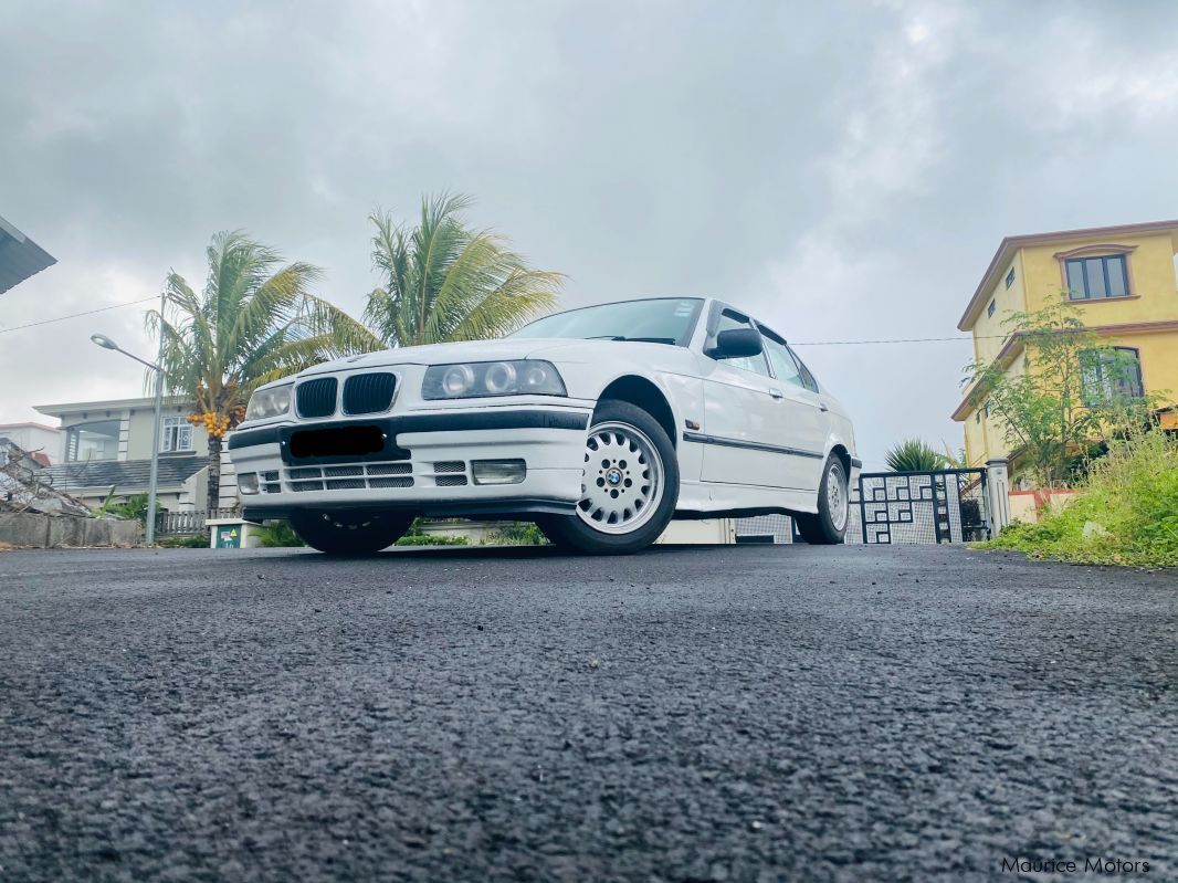 BMW E36 316i in Mauritius