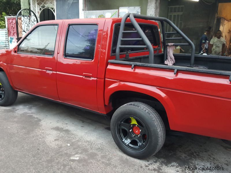 Baja Nissan d21