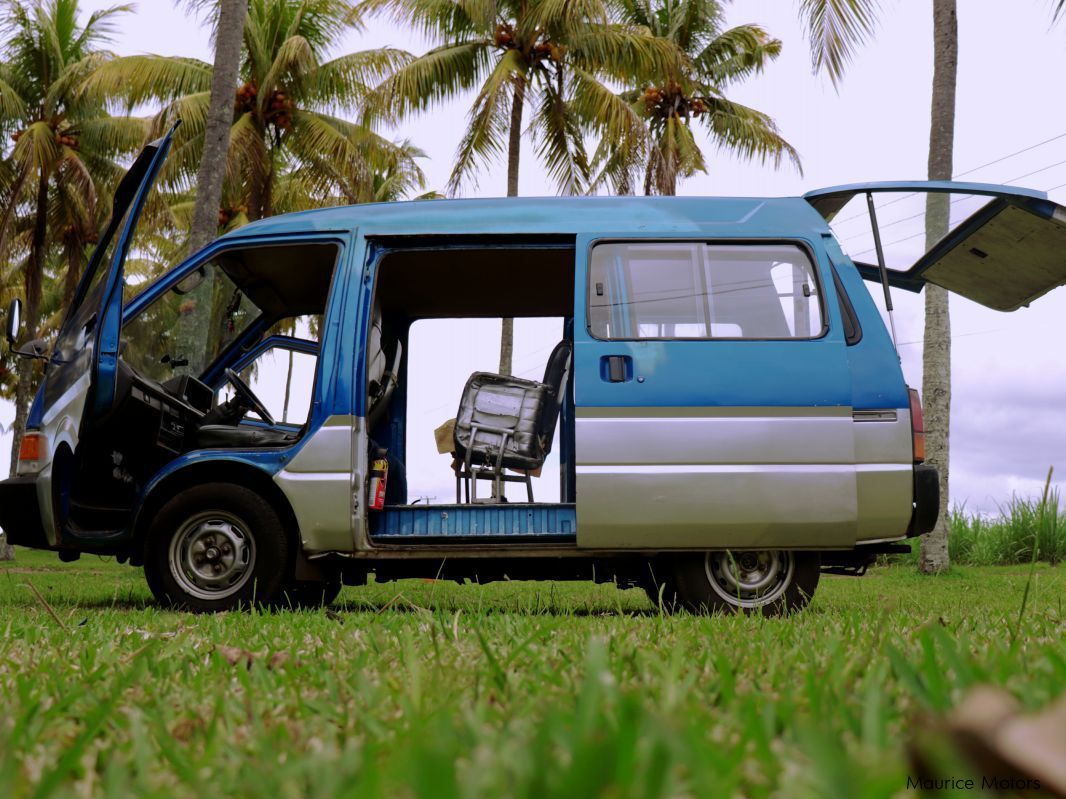 Nissan Vanette in Mauritius