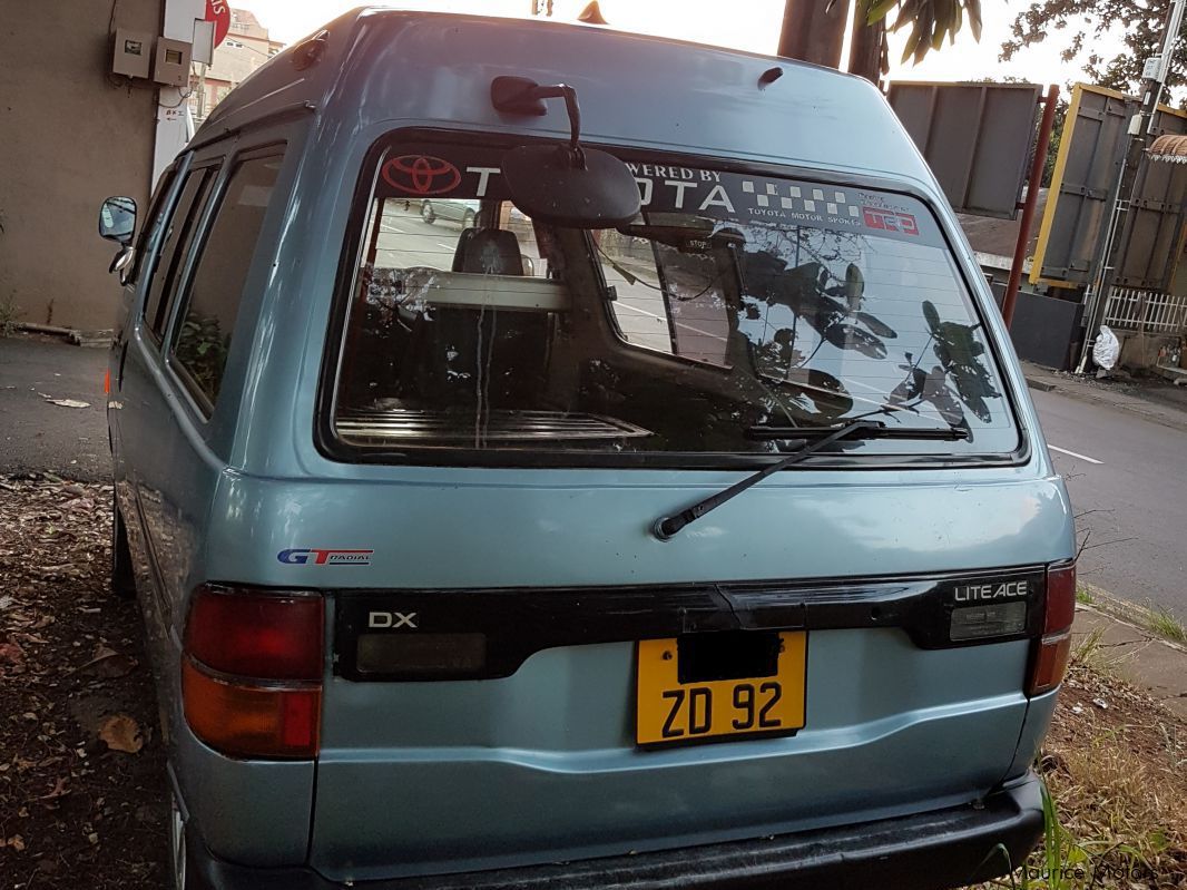 Toyota Lite Ace in Mauritius