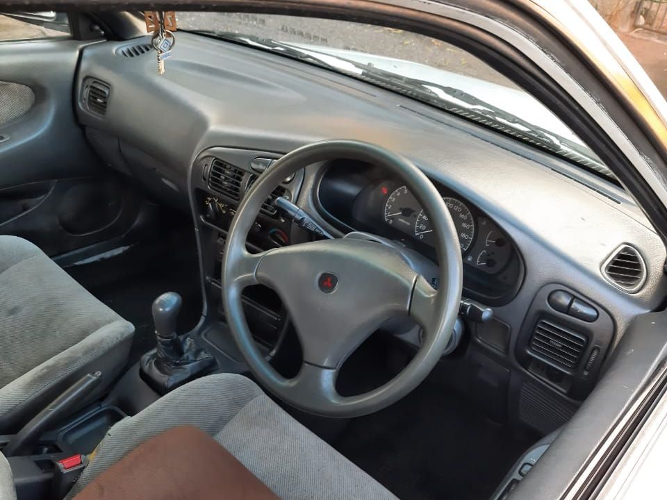 Mitsubishi lancer GLX in Mauritius