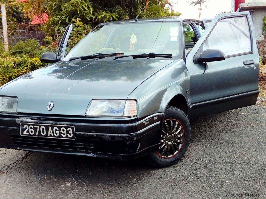 Renault 19 chamade in Mauritius