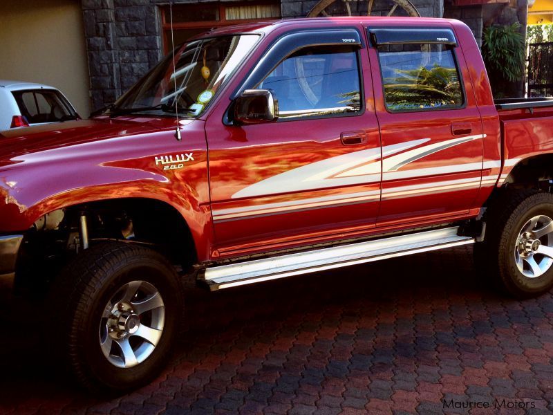Toyota Hilux 4x4 in Mauritius