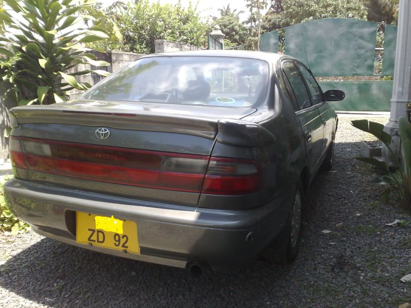 Toyota corona in Mauritius