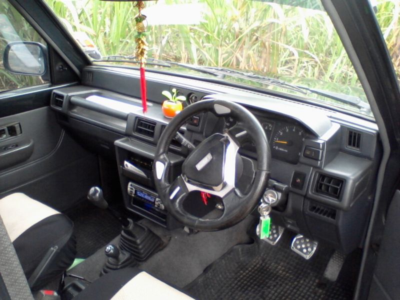 Daihatsu feroza in Mauritius