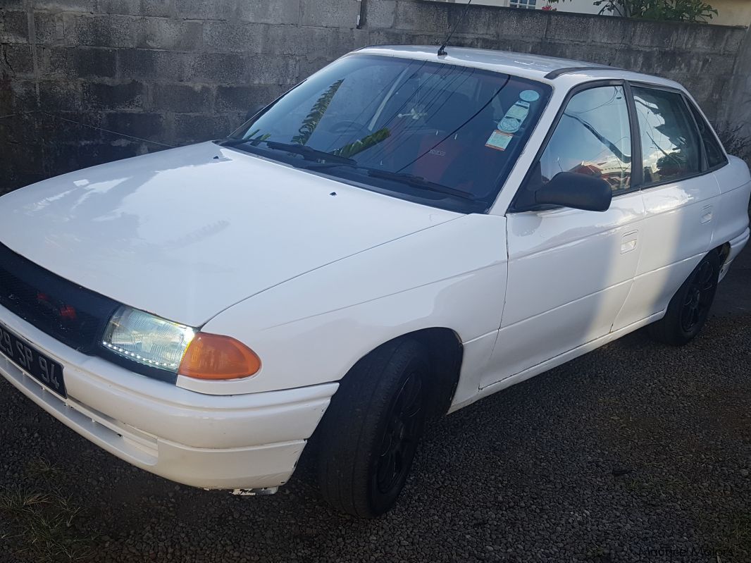 Opel Astra in Mauritius