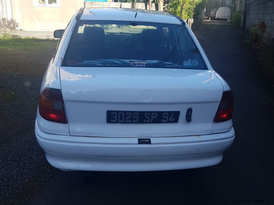 Opel Astra in Mauritius