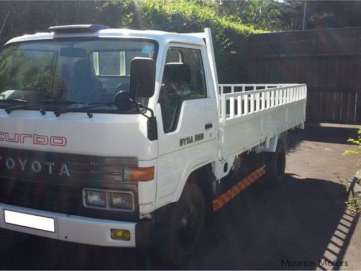 Toyota DYNA 300 in Mauritius