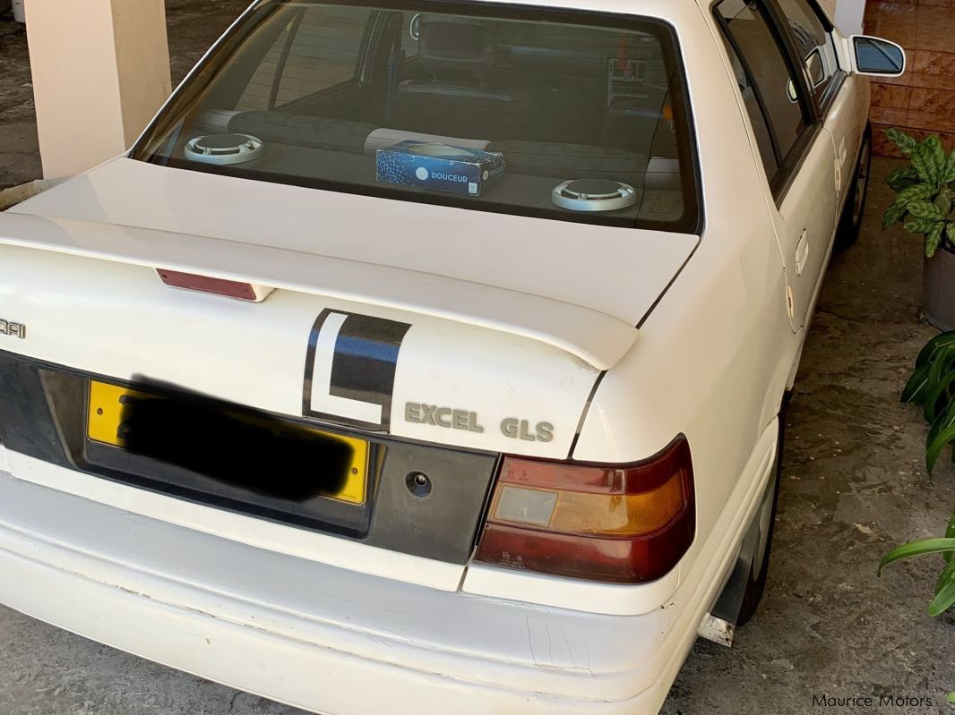 Hyundai Excel GLS in Mauritius