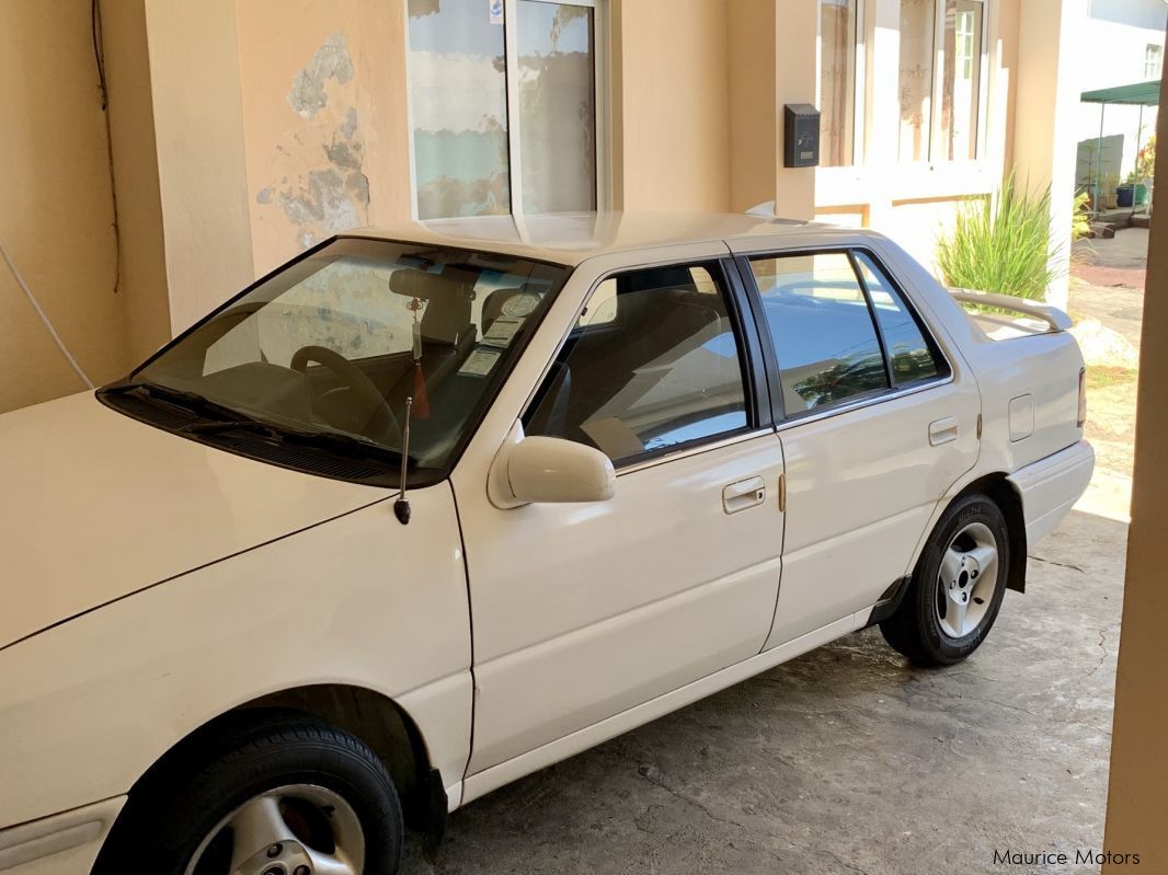 Hyundai Excel GLS in Mauritius