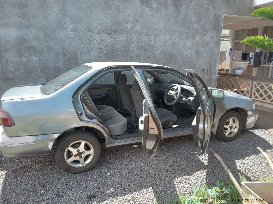 Nissan Sunny b14 in Mauritius