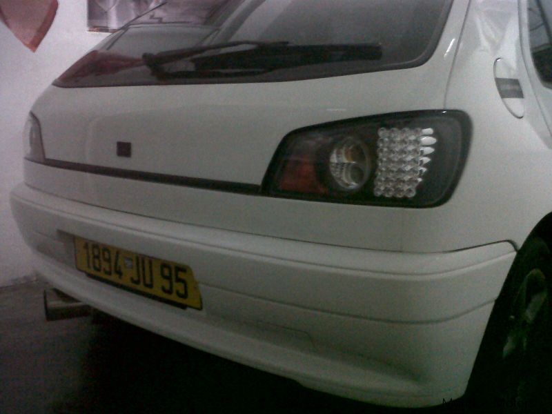 Peugeot 306 XN in Mauritius