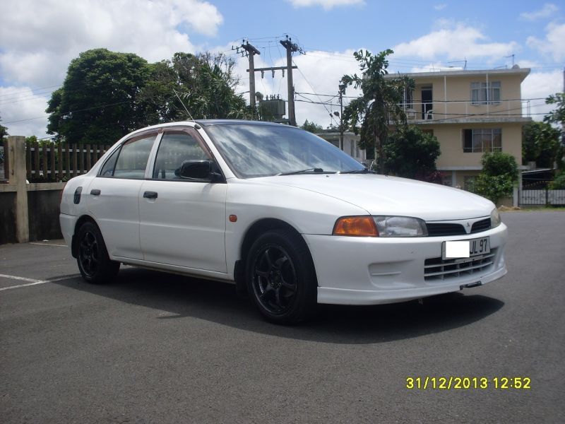 Mitsubishi strada in Mauritius