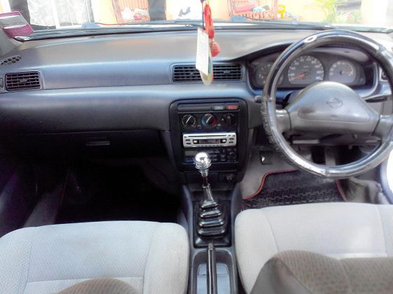 Nissan Sunny B14 in Mauritius