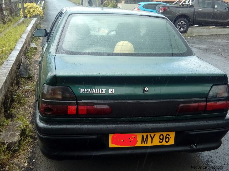 Renault chamade in Mauritius