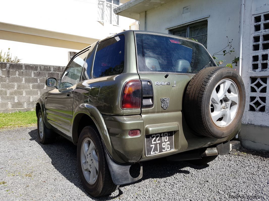 Toyota Rav4 3 Doors in Mauritius