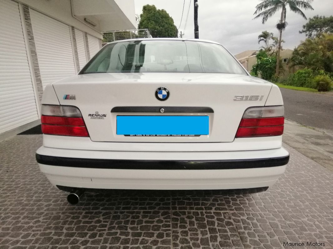 BMW 316i in Mauritius