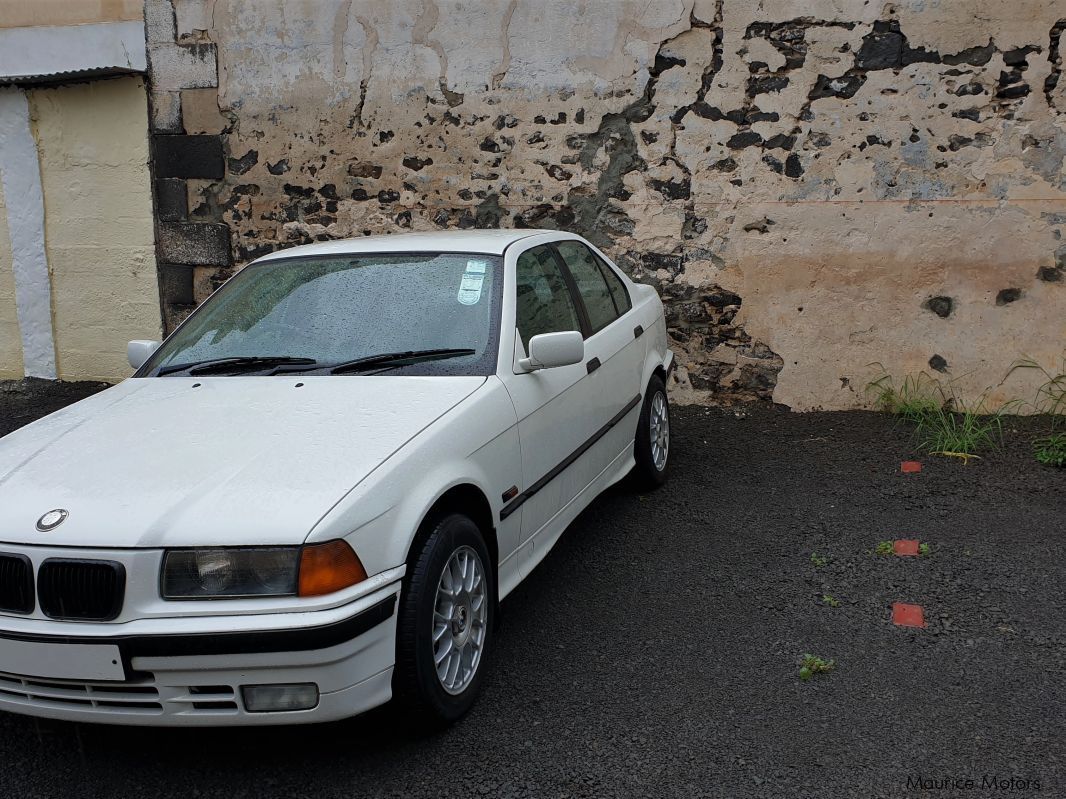 BMW 318i in Mauritius