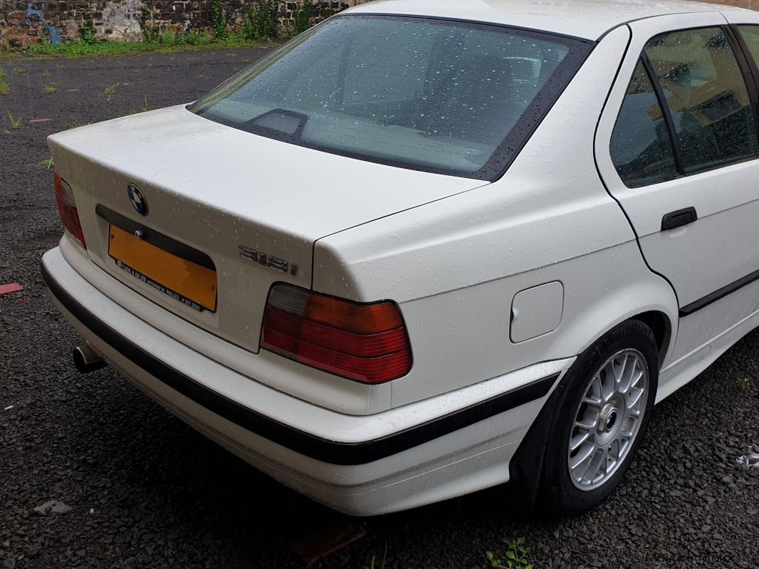 BMW 318i in Mauritius