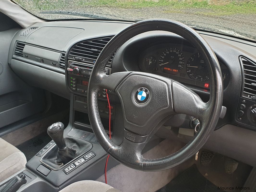 BMW 318i in Mauritius