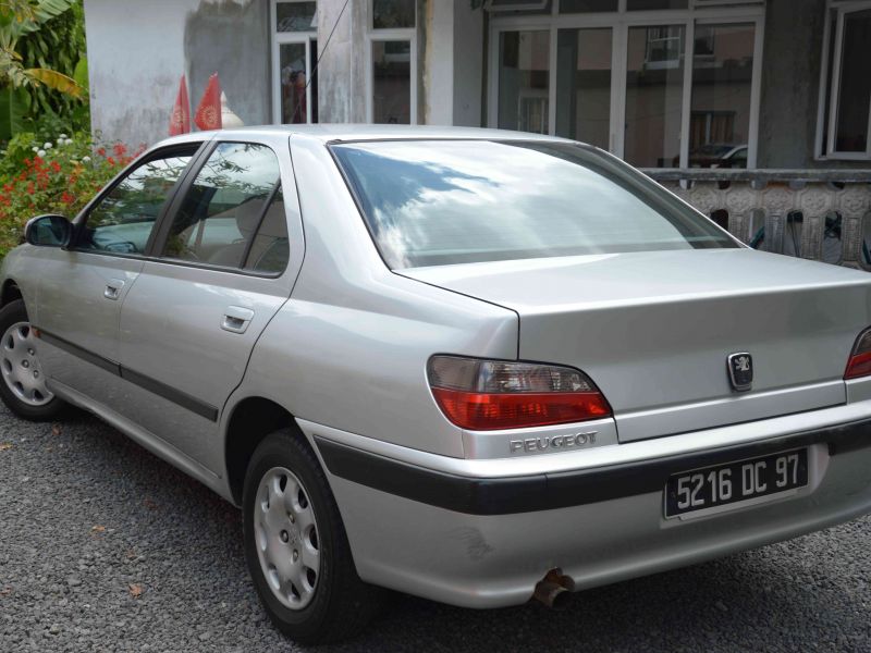 Peugeot 406 ST in Mauritius