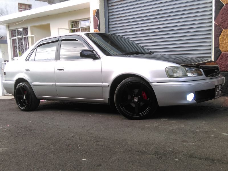 Toyota EE111 in Mauritius
