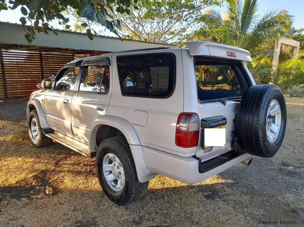 Toyota Hilux Surf SSR-G in Mauritius