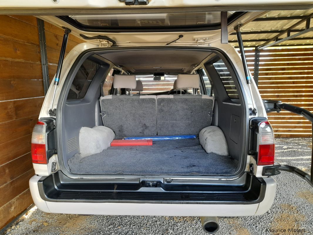 Toyota Hilux Surf SSR-G in Mauritius