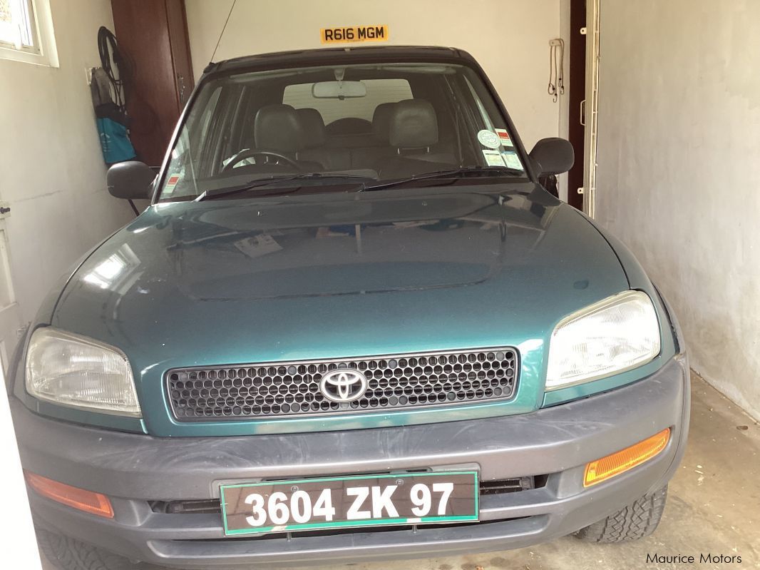 Toyota Rav4 in Mauritius