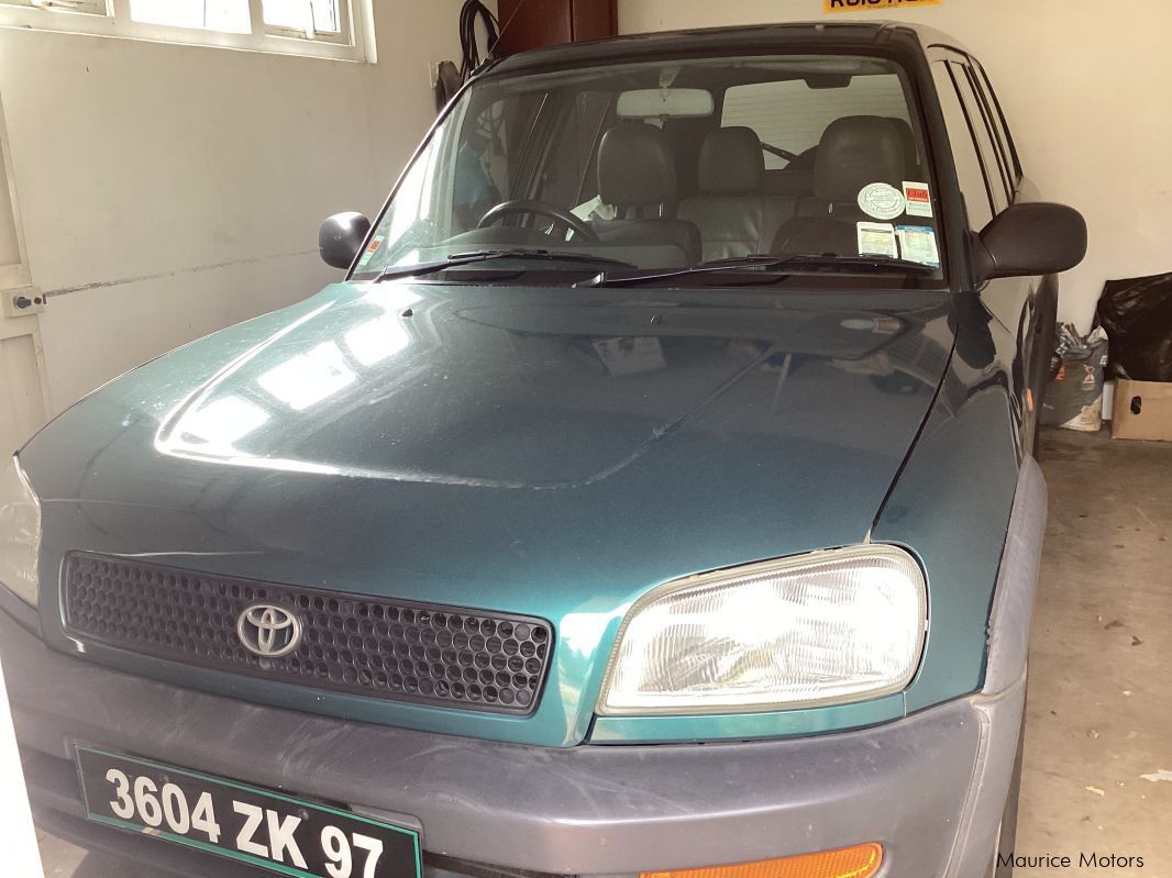 Toyota Rav4 in Mauritius