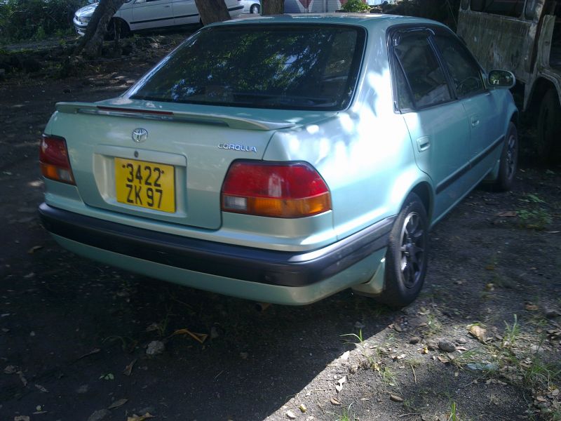 Toyota corolla EE111 in Mauritius