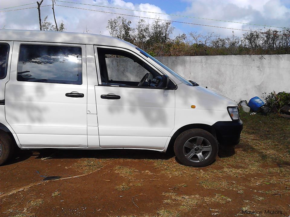 Toyota liteace in Mauritius
