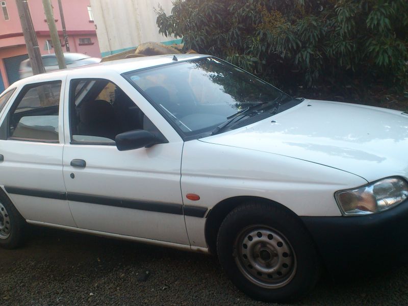 Ford escort  in Mauritius