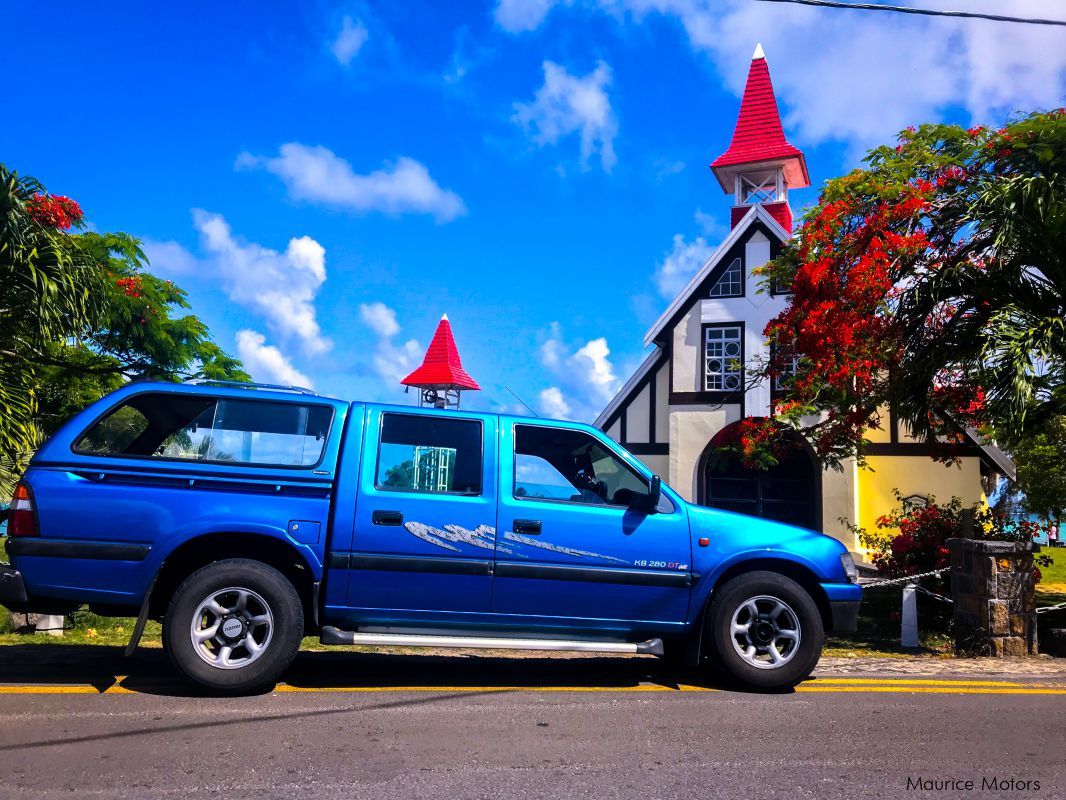 Isuzu KB 280 DT LX in Mauritius