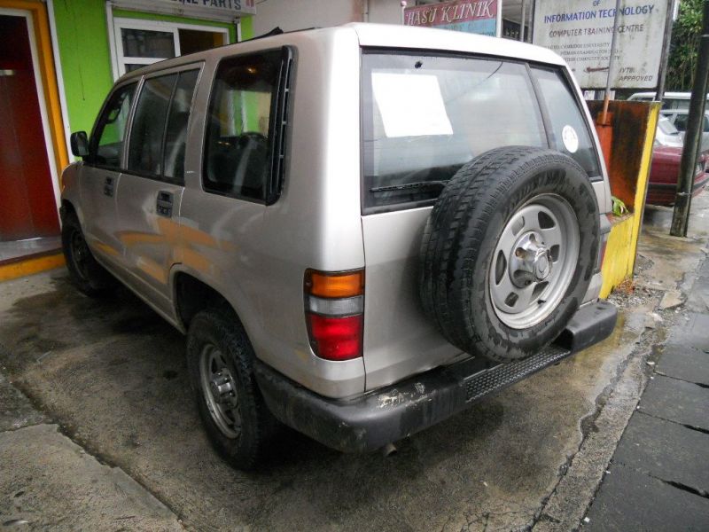 Isuzu Trooper TD in Mauritius