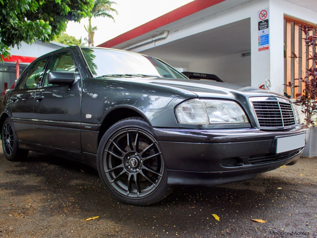 Mercedes-Benz C180 in Mauritius