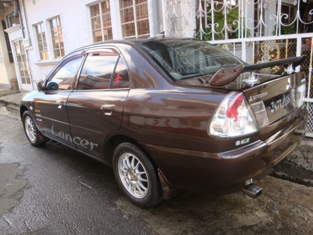 Mitsubishi Lancer glx in Mauritius
